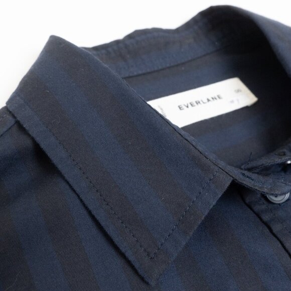 Everlane The Must-Have Shirt in Silky Cotton Navy Black Striped Relaxed Fit - Picture 7 of 14
